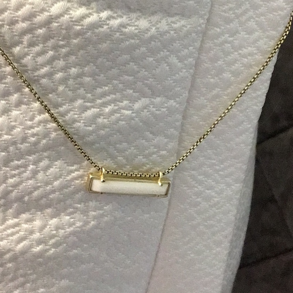 KENDRA SCOTT gold bar necklace